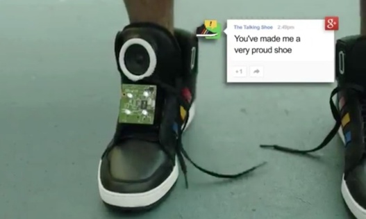 Google invente la chaussure qui parle Google invente la chaussure qui parle