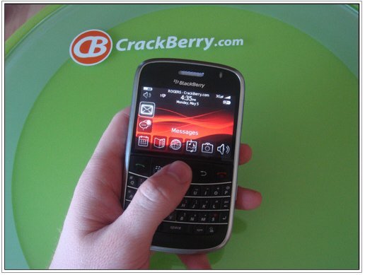Le Blackberry 9000 fait son apparition