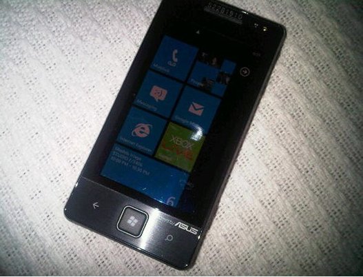 Un téléphone mobile ASUS sous Windows Phone 7 ?