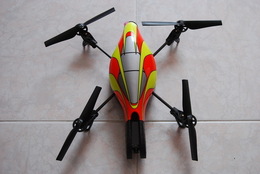 Parrot AR Drone - Applications Android et Meego disponibles