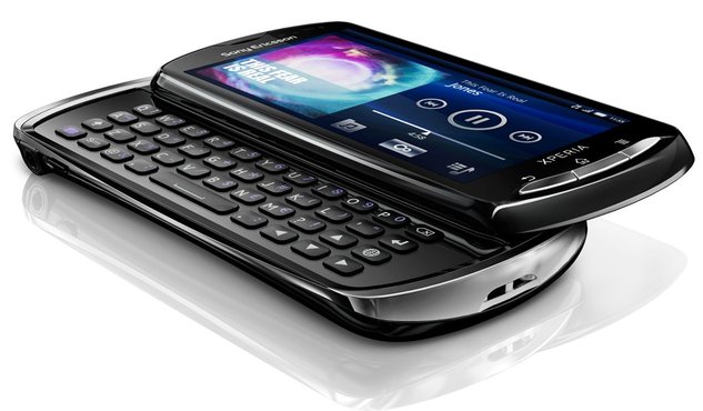MWC 2011 - Sony Ericsson annonce sa nouvelle gamme Xperia avec le Play, Arc, Neo et Pro