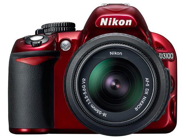 Nikon voit rouge pour son D3100 au Japon