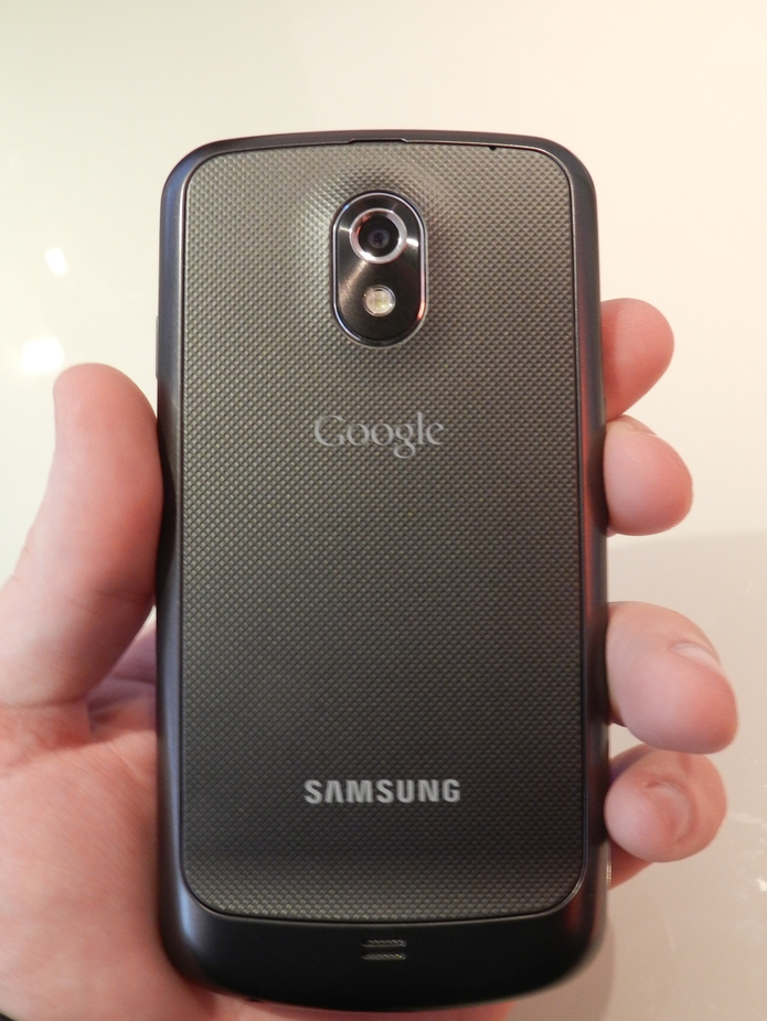 Le Samsung Galaxy Nexus en vidéo chez SFR
