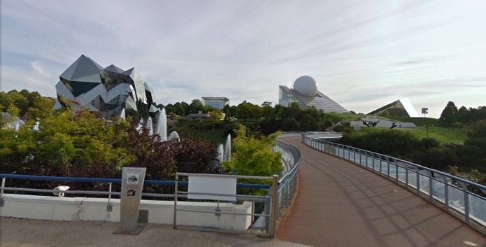 Le Futuroscope de Poitiers à 360° et en 3D via Street View