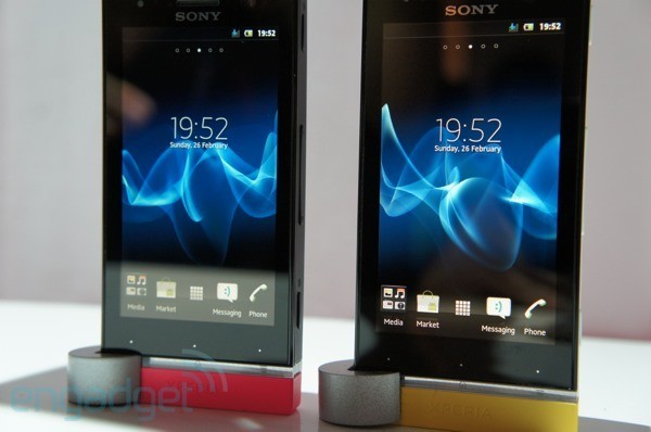 MWC 2012 - La prise en main du Sony Xperia U (vidéo)