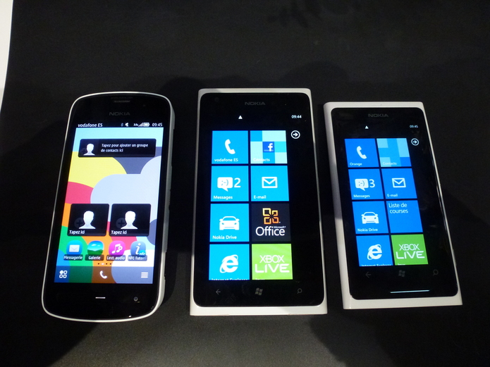 Nokia 808 PureView, Nokia Lumia 900 et Lumia 800