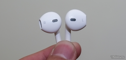 iPhone 5 - Des écouteurs au design futuriste en prime?