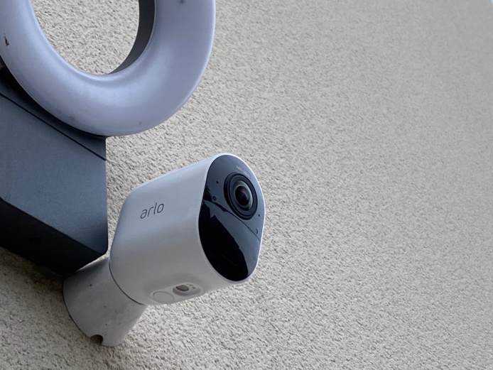 Test Arlo Ultra - Mon avis après un test d'un an Test Arlo Ultra - Mon avis après un test d'un an