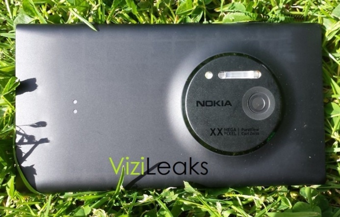 Premières images du Nokia Lumia EOS