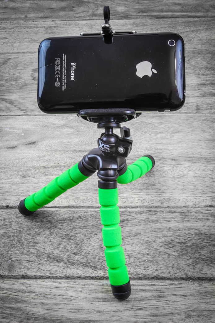 Mini Tripod Deluxe ( XSories) Mini Tripod Deluxe ( XSories)