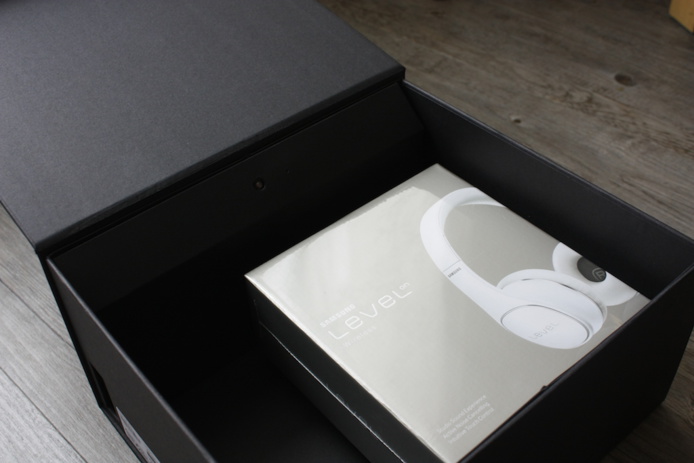 Orange et sa boite à capturer les émotions de Noël Orange et sa boite à capturer les émotions de Noël