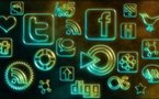 108 icones de réseaux sociaux avec effet neon